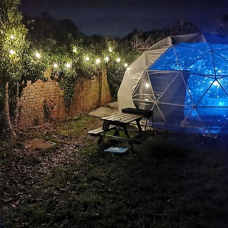 Secret Hot Tub - Heated Dome Lincoln Firepit Projector Lejlighed Eksteriør billede